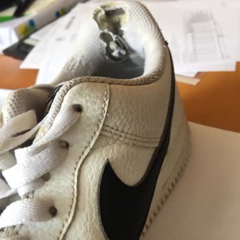 Nike Sattığı Ürünün Arkasında Durmuyor.