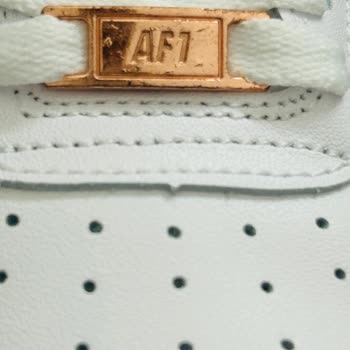 Sneakersfromturkey Orijinalliği Şüpheli Ürün Satıyor