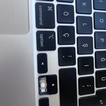 Apple Kendiliğinden Tuşu Çıktı Ama Üstüme Kaldı Mağduriyetim Var