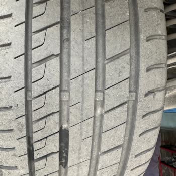 Milestone Lastik İçten Yarılması