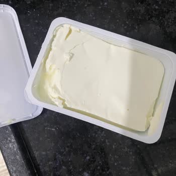 Pınar Kokudan Yenmeyen Beyaz Peynir