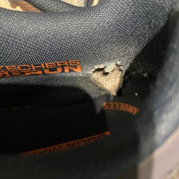 Skechers Ayakkabımın İç Tarafı Yırtıldı Ve Marka Kullanıcı Hatası Dedi