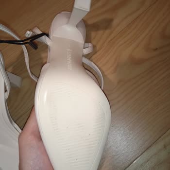 Stradivarius Kullanılmış Ve Defolu Ürün Satımı!