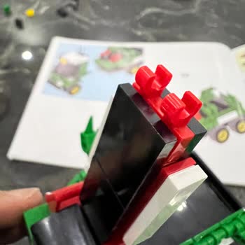 Adel Kalemcilik Pakette Bir Parça Yanlış