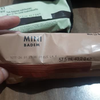 A101 Tarihi Geçmiş Magnum Dondurma Sattı Satıyor