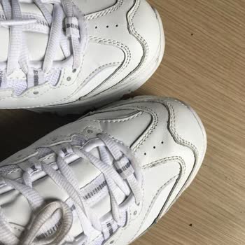 Skechers Ayakkabının Burnunda Ki Deri Kalitesizliği