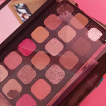 Watsons Online Sitesinden Aldığım Revolution Far Paletim Kırık Geldi
