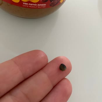 Fıstıkkıran Fıstık Ezmesinin İçinden Taş Çıktı