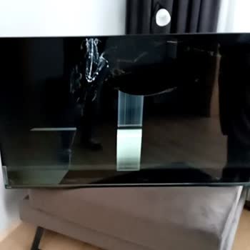 Bingöl Ticaret Philips TV Kurulumda Kırık Çıkan Televizyon