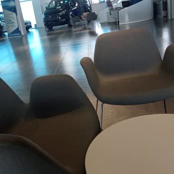 Ford Bayisi Araba Geldi Diyerek 2 Aydır Oyalıyor.