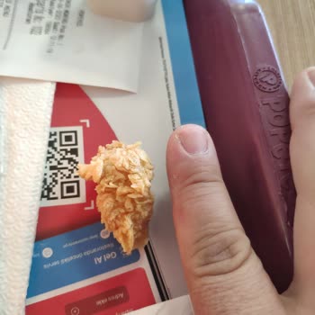 Popeyes 'daki Tavuk Nuggetların Porsiyonları Çok Küçük!