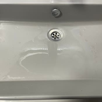 Bocchi 2 Lavabo Biri Mat Biri Parlak Ama Değişim Yok