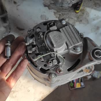 Selsar Otomotiv 2520 Şarj Dinamosu Arızalı