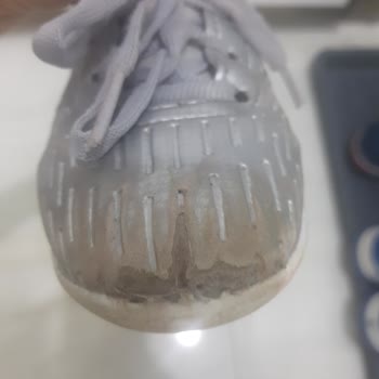 Slazenger Ayakkkabı İki Haftada Parçalandı