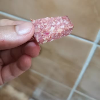 Akdeniz Toros Marka Sucuk Yeni Tarihli Küflü Çıktı