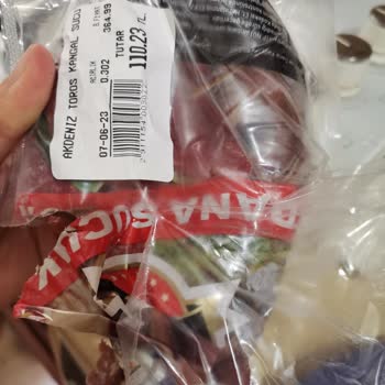 Akdeniz Toros Marka Sucuk Yeni Tarihli Küflü Çıktı