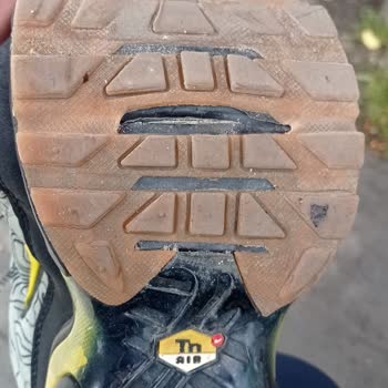 Moda İem Canlı Mezat Ayıplı Mal Taban Yırtılması