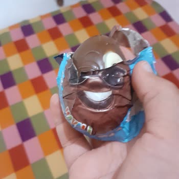 Ozmo Yumurta Hatalı Çikolata