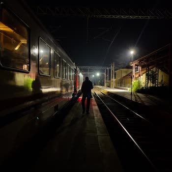 YHT (Yüksek Hızlı Tren) İstanbul Ankara Yüksek Hızlı Tren