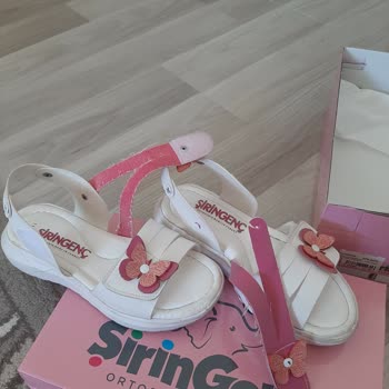 Şirin Bebe Ortopedik Sandalet 4. Giyim De Koptu.