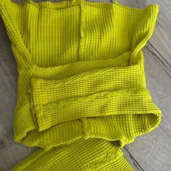 B&G Store Takım Aldım Ve Formu Bozuldu, Rengi Değişti