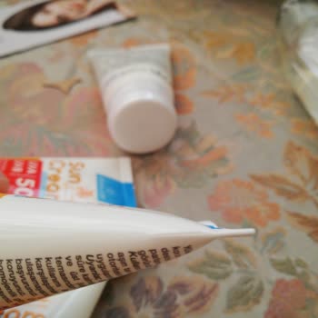 Güneş Kreminin 4'ü De Patlak Geldi Hava Alıyor!