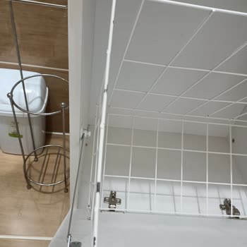 Yön AVM Banyo Dolabı Aldım Kırık Geldi