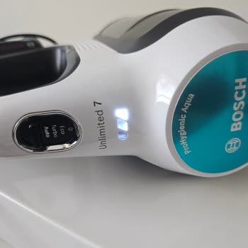 Bosch Dikey Süpürge Kırmızı Işık Hatası