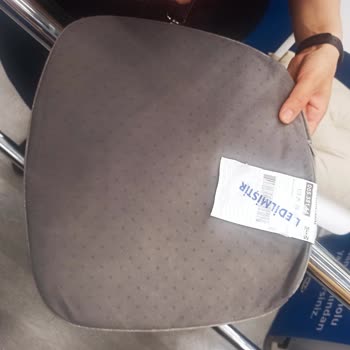 IKEA İade Ürünlerinin Raflara Bırakılması