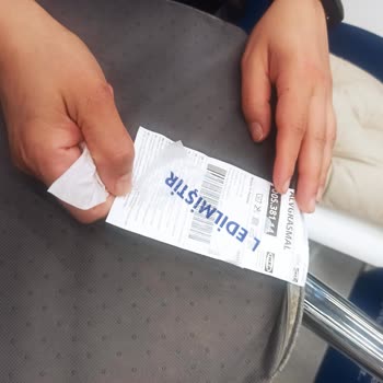 IKEA İade Ürünlerinin Raflara Bırakılması