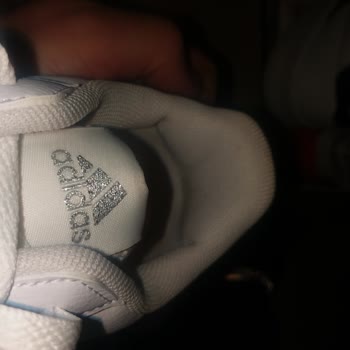 FLO'dan Aldığım Adidas Ayakkabıda Sorun Yaşadım