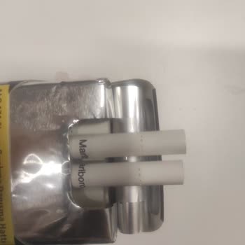 Marlboro Touch White 1 Karton Aldım Ve Sünger Olan Bölüm Komple Delik.