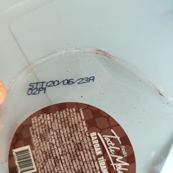 BİM'den Aldığım Özsüt Marka Tatlının Bozuk Olması