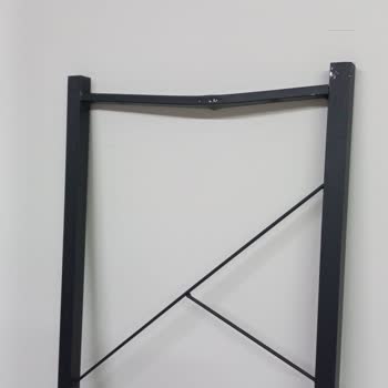 Larem Mobilya (Buca) Rafların Hepsi Defolu