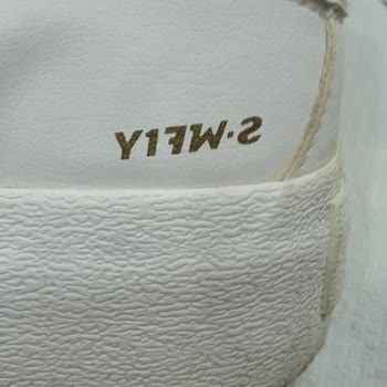 Bershka Ayakkabı Çatlama Sorunu