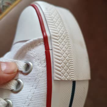 Slazenger Sneaker Ayakkabıda İki Kere Giyimde Açılma