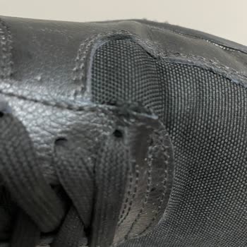 Atlas.Sneakers Ayakkabı Söküldü, Yırtıldı