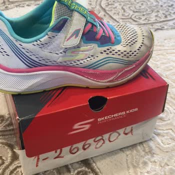 Skechers (olka A. Ş.) Ayakkabı Şikayeti