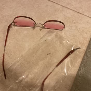 Atasun Optik Kozyatağı Kozzy Şubesi Gözlüğümü Kırdı