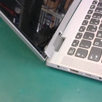 Lenovo Bilgisayar Lenovo Ideapad Flex 5 Tablet PC'de Ekran Sorunu