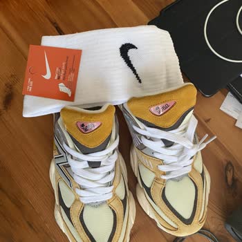 New Balance Rengi Solmuş Gelen Kusurlu Ürünün İadesinde Para Kesinti Yapıldı.