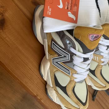 New Balance Rengi Solmuş Gelen Kusurlu Ürünün İadesinde Para Kesinti Yapıldı.