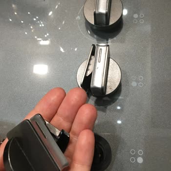 Beko Cam Ocak Düğmesi Kırıldı Üstelik 1 Sene Bile Olmadı!