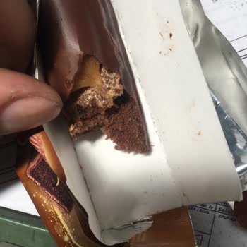 Ülker'in Genel Olarak Ürünleri Hep Bozuk Çıkıyor