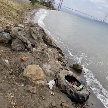 Lapseki Belediyesi Gazi Süleymanpaşa Caddesi Plaj Temizlik Sorunu