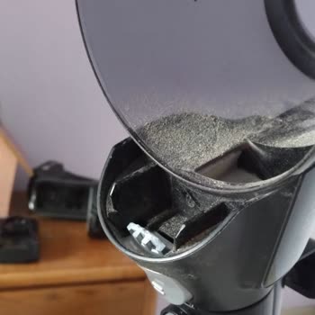 Bosch BBS712A Model Şarjlı El Süpürgesi Kırılan Parça Hk.