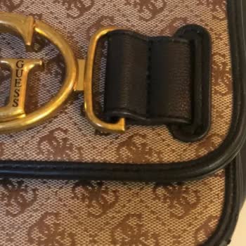 Guess EOS Dan Alışveriş Yapılmaz