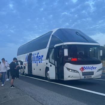 Nilüfer Turizm Yolda Mahsur Bıraktı