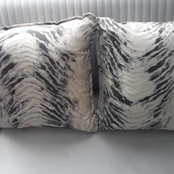 Mondi Tam Bir Pişmanlık