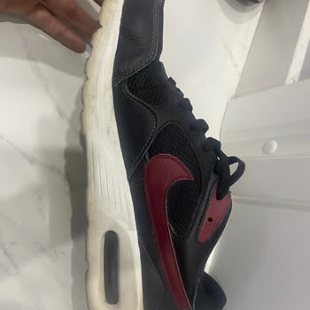 Nike Uygulamasından Alınan Ayakkabılar Kalitesiz